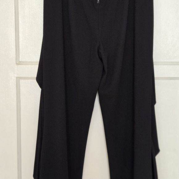 Alice +Olivia Satin Black Wide Leg Pants with Dramatic Ruffles Plus Corset Top - Picture 6 of 8